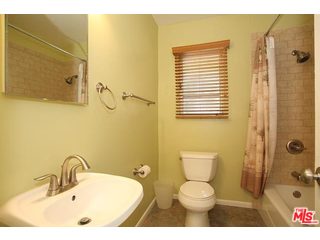 1709 Roscomare Road Los Angeles, CA 90077 - Photo 16 of 28
