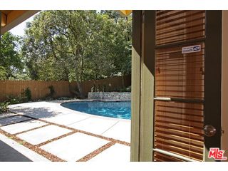 1709 Roscomare Road Los Angeles, CA 90077 - Photo 18 of 28