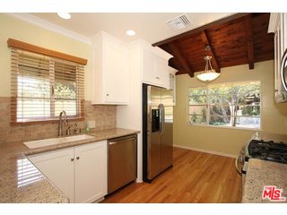 1709 Roscomare Road Los Angeles, CA 90077 - Photo 10 of 28