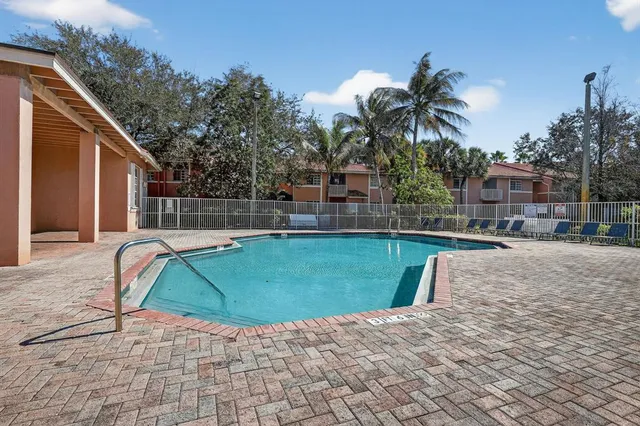 $225,000 | 3261 Sabal Palm Manor, Unit 101, Hollywood, FL 33024