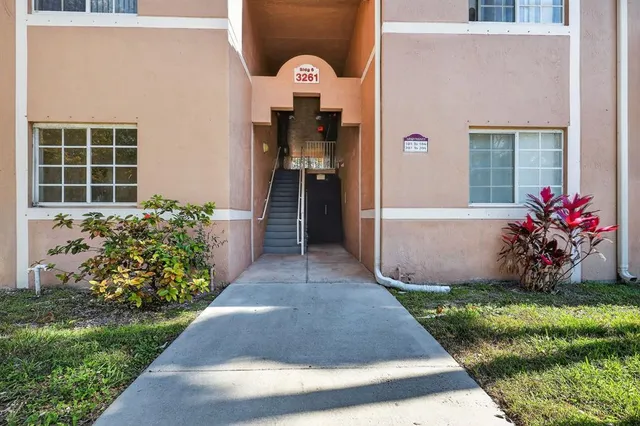 $225,000 | 3261 Sabal Palm Manor, Unit 101, Hollywood, FL 33024