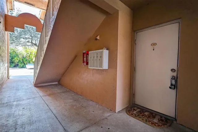 $225,000 | 3261 Sabal Palm Manor, Unit 101, Hollywood, FL 33024