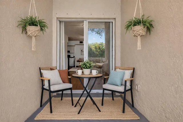 $225,000 | 3261 Sabal Palm Manor, Unit 101, Hollywood, FL 33024