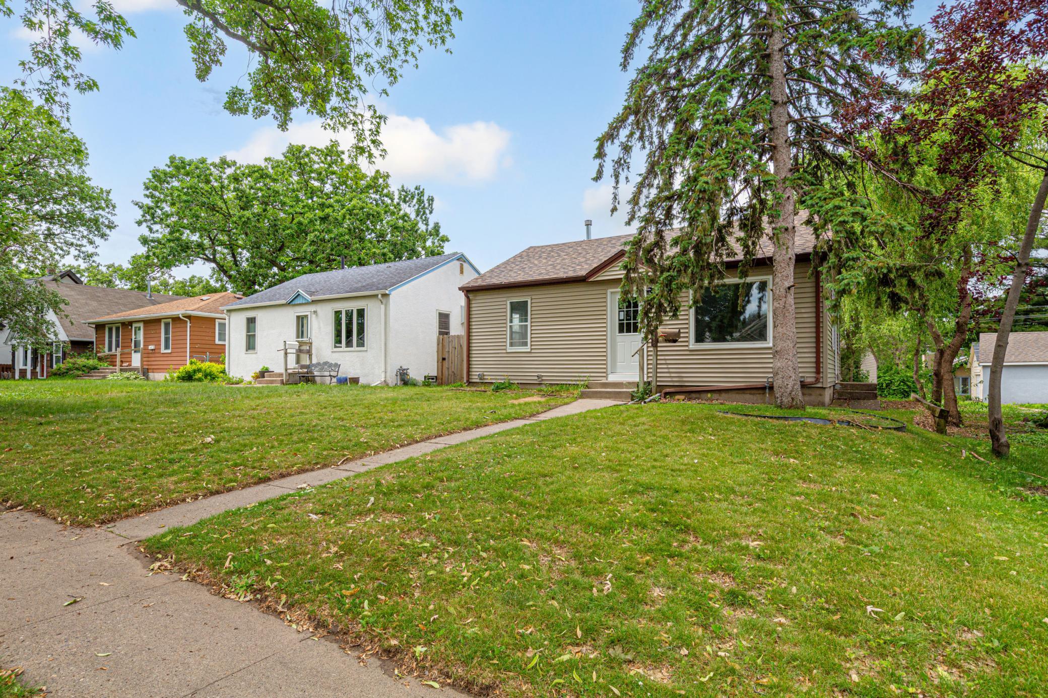 4440 7th Street Northeast Minneapolis, MN 55421 - Photo 3 of 29