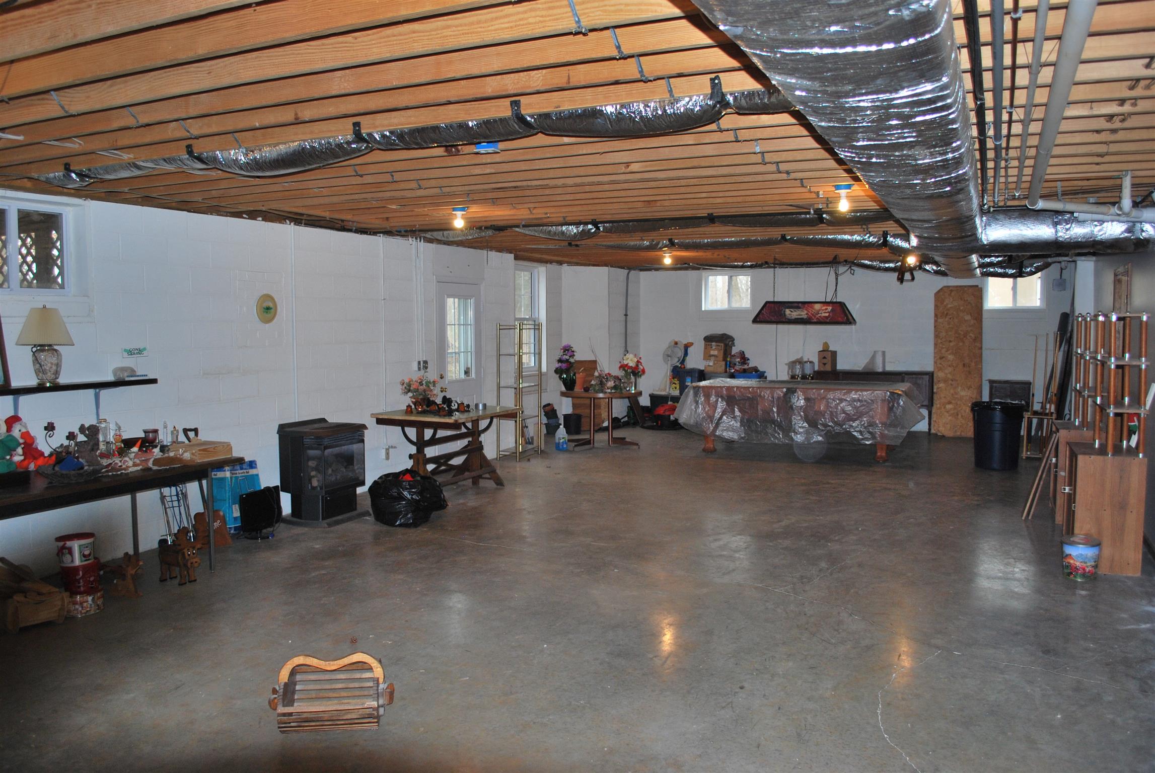 5569 Keysburg Road Adams, TN 37010 - Photo 27 of 30 a view of a room with gym equipment