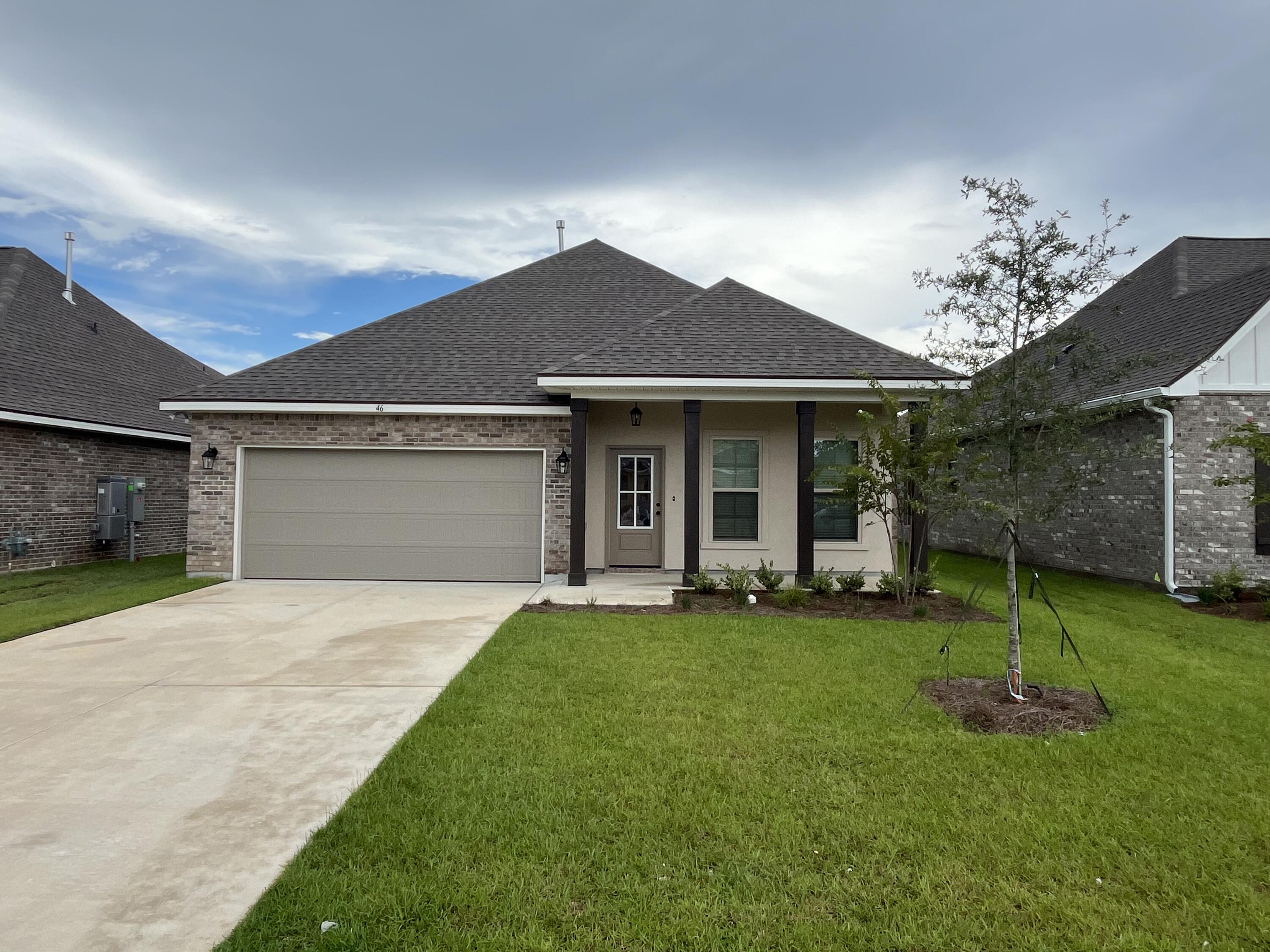 46 Hydrangea Boulevard Freeport, FL 32439 - Photo 1 of 3 3BL 192 FRONT