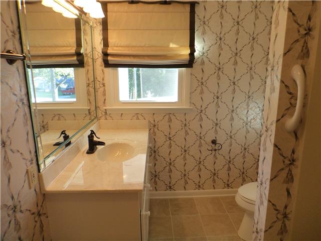 2018 Glencoe Road Culleoka, TN 38451 - Photo 10 of 13 Hall bath