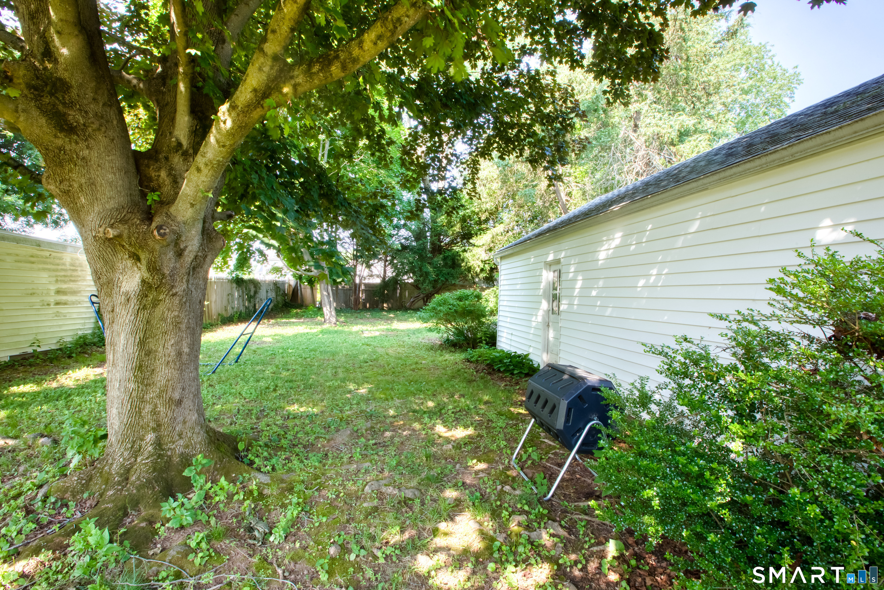 42 Thompson Street Hamden, CT 06518 - Photo 30 of 32