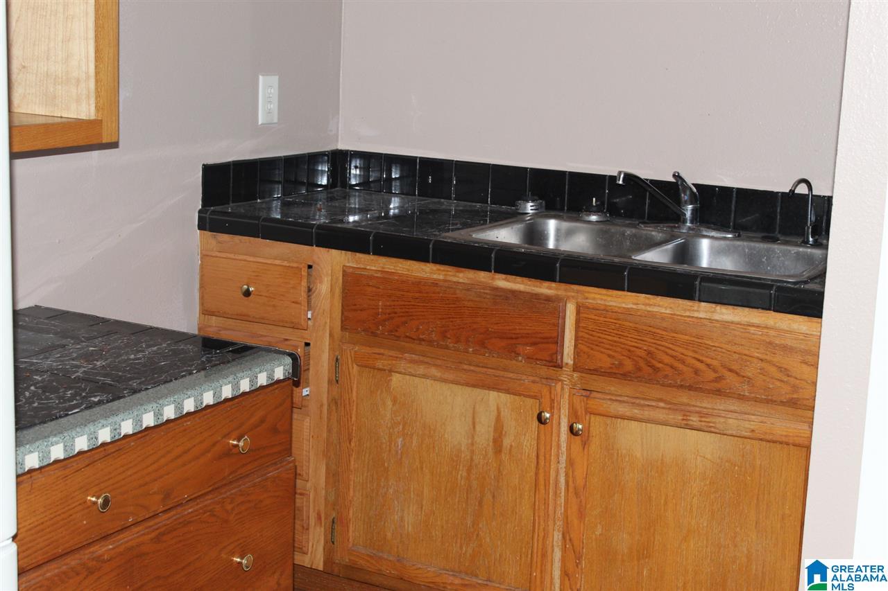 200 East 2nd Street Oxford, AL 36203 - Photo 7 of 18