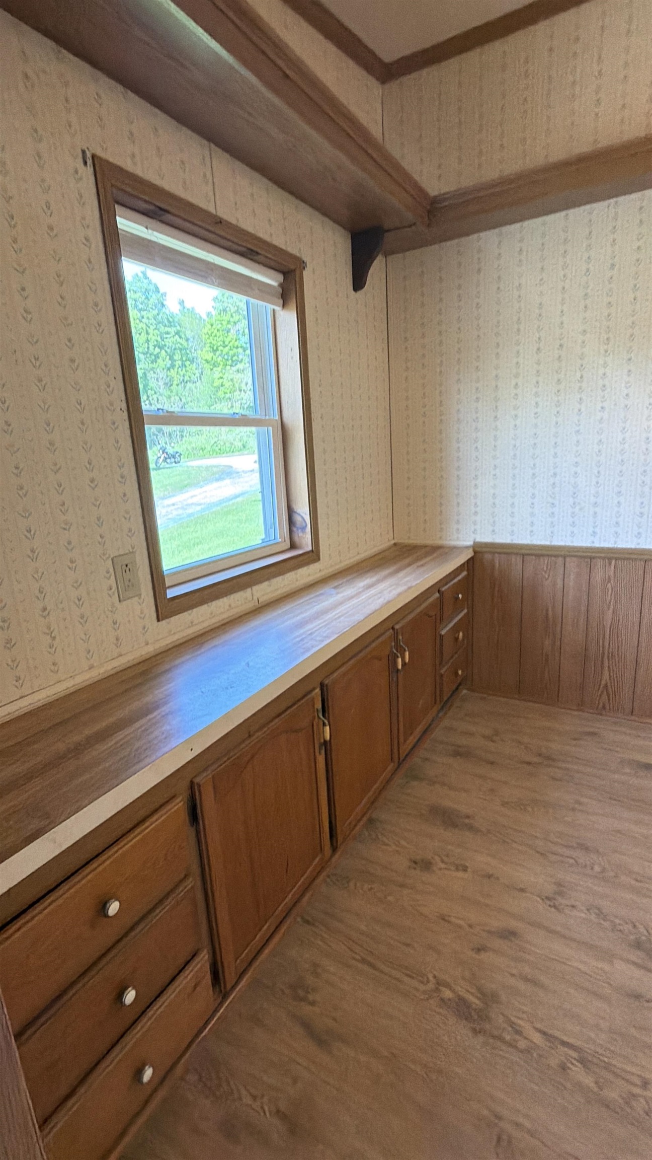 68 Railroad Street Milton, VT 05468 - Photo 8 of 40