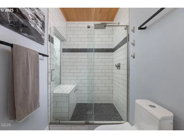 $525,000 | 4175 Highway 101, Unit A1, Depoe Bay, OR 97341