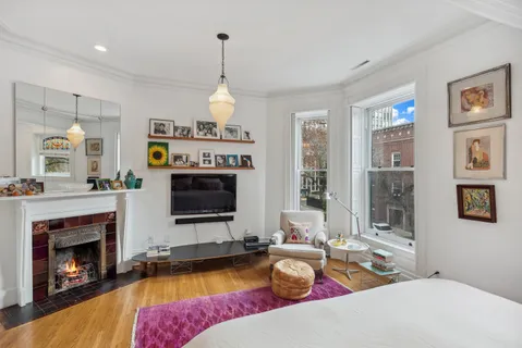 $1,699,000 | 168 West Eugenie Street, Chicago, IL 60614
