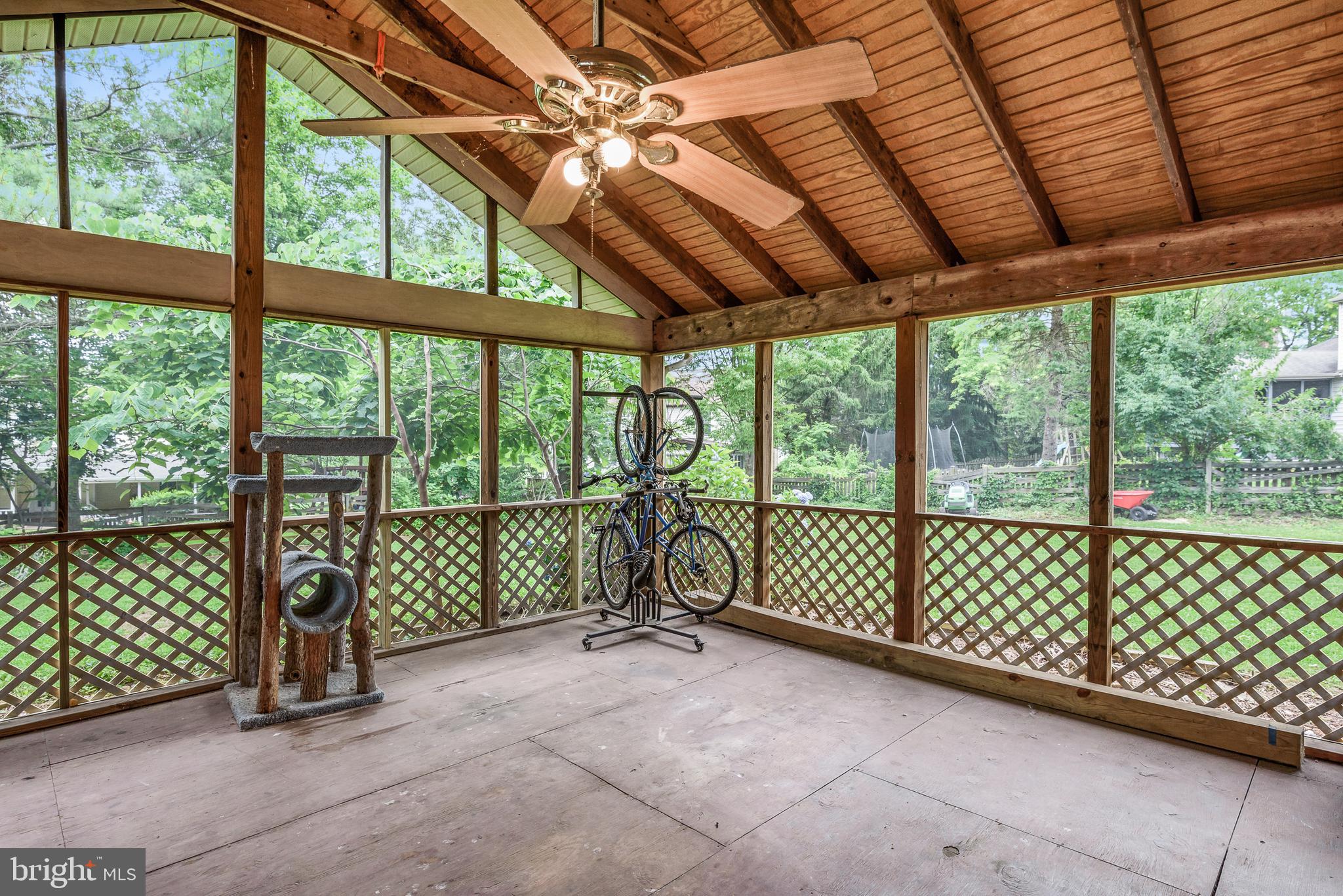 7 Carrollton Road Sterling, VA 20165 - Photo 38 of 39 Gallery Image 38