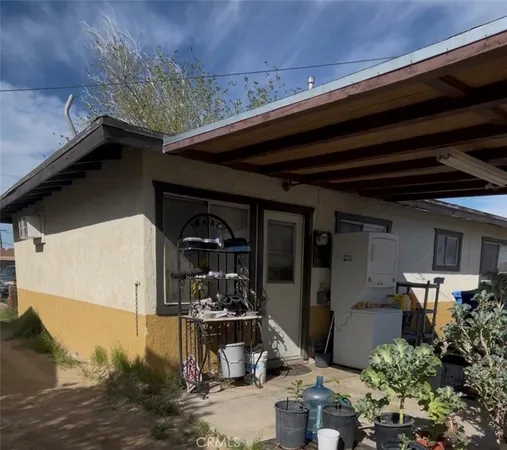 $279,900 | 34217 Woods Avenue, Barstow, CA 92311