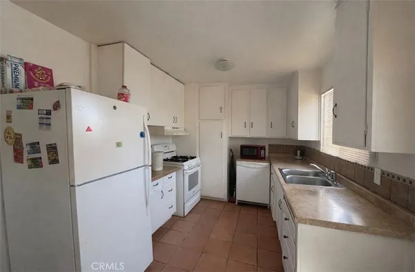 $279,900 | 34217 Woods Avenue, Barstow, CA 92311