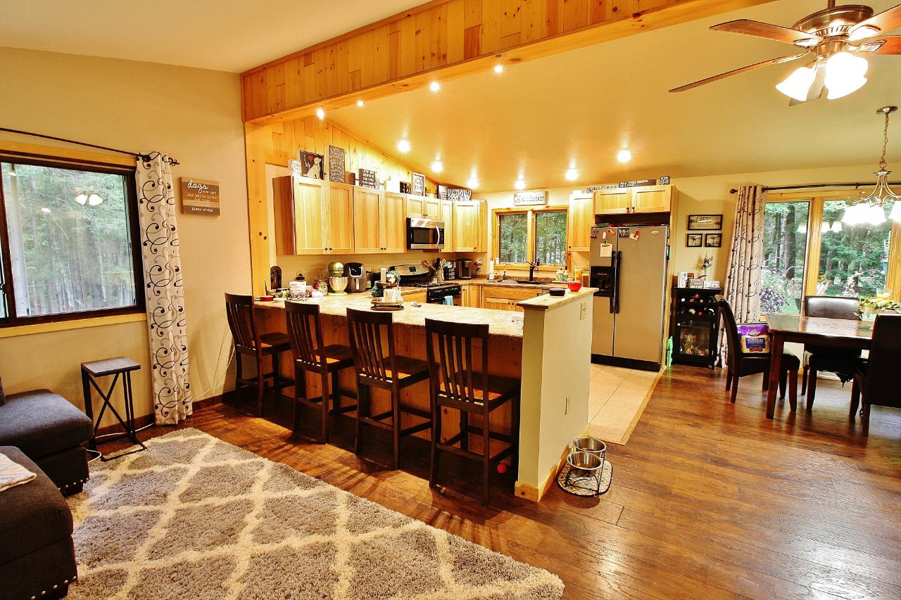 5056 Sand Lake Road Eagle River, WI 54521 - Photo 4 of 30 Gallery Image 4