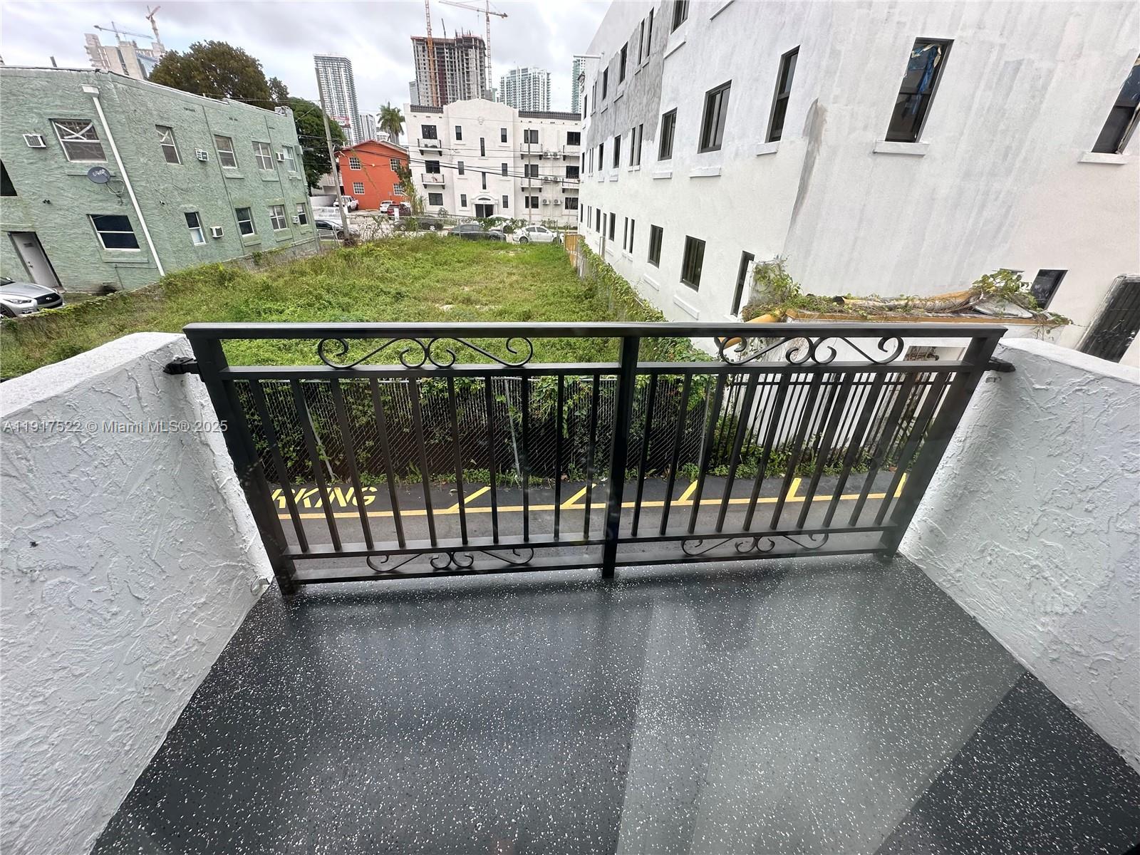 529 Southwest 4th Street, Unit 203 Miami, FL 33130 - Photo 15 of 31