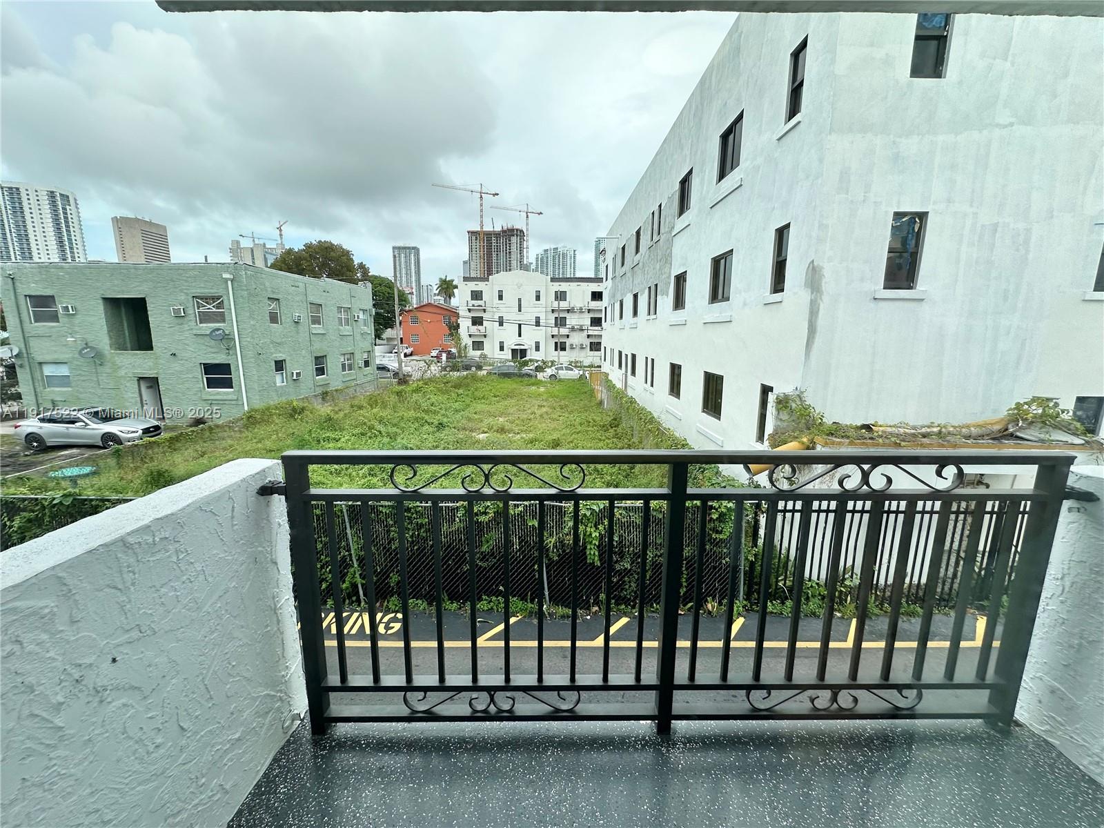 529 Southwest 4th Street, Unit 203 Miami, FL 33130 - Photo 18 of 31