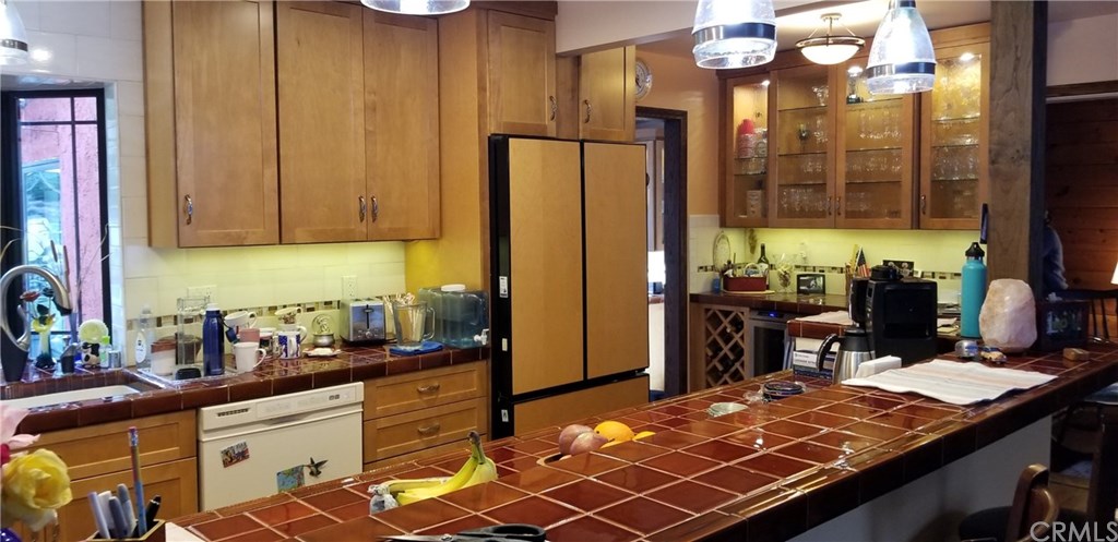 807 High Lane Redondo Beach, CA 90278 - Photo 6 of 13