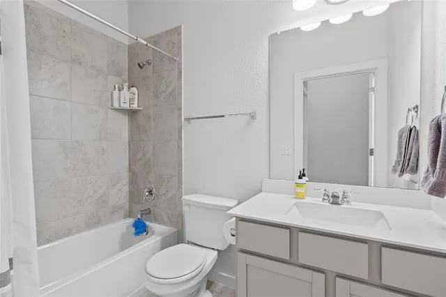 $2,450 | 11000 American Mustang Loop, Manor, TX 78653