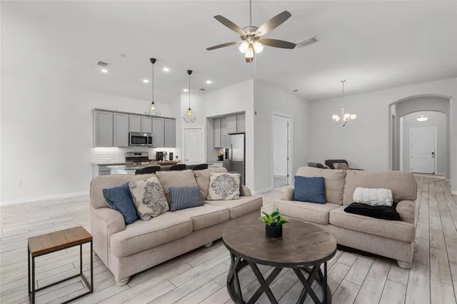 $2,450 | 11000 American Mustang Loop, Manor, TX 78653