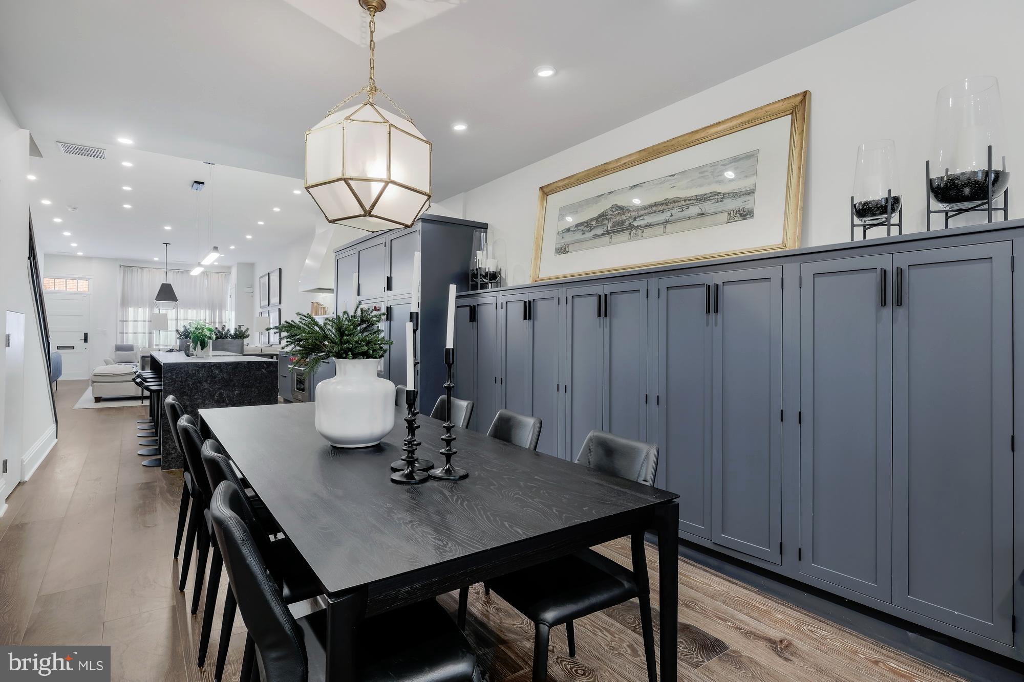 1710 Rittenhouse Square Philadelphia, PA 19103 - Photo 12 of 43