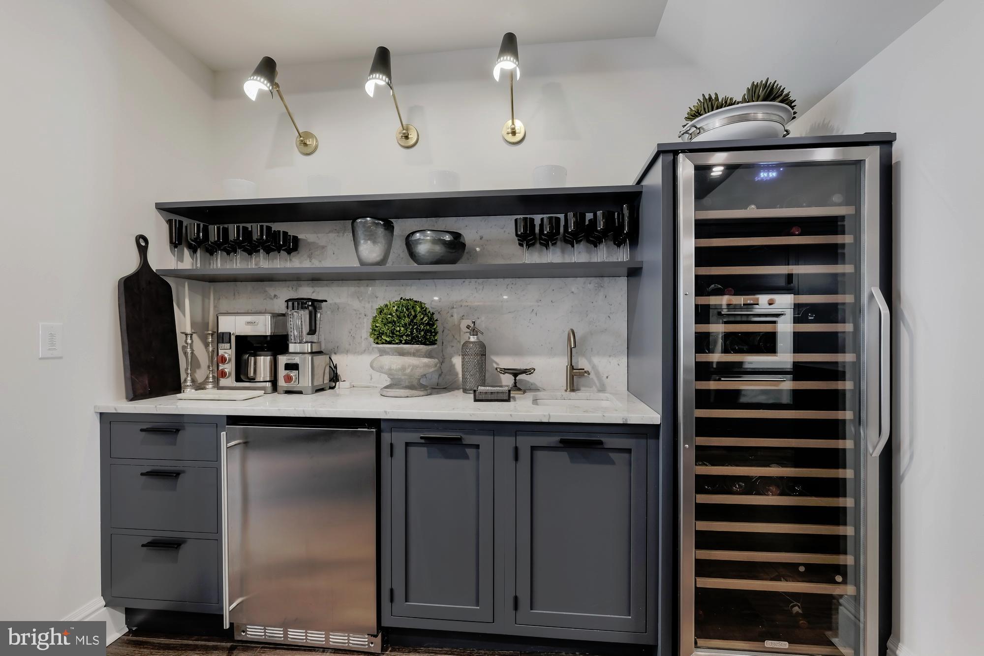 1710 Rittenhouse Square Philadelphia, PA 19103 - Photo 13 of 43