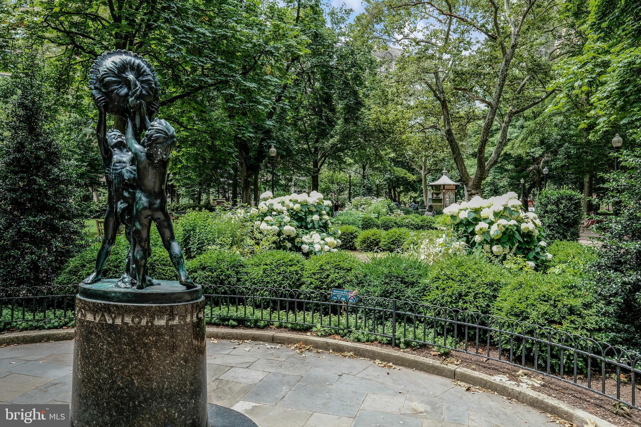 1710 Rittenhouse Square Philadelphia, PA 19103 - Photo 37 of 43