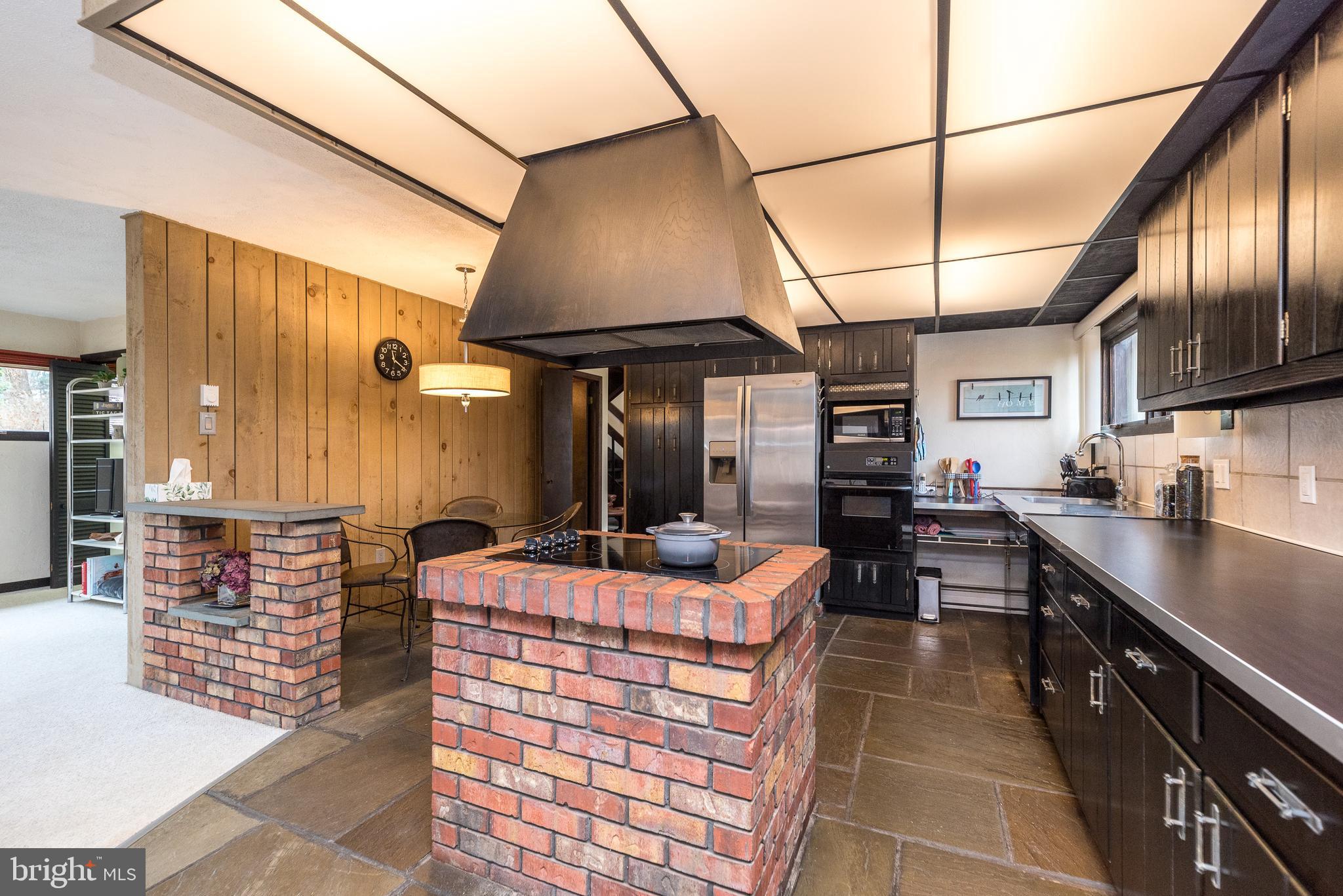 751 Linton Hill Road Newtown, PA 18940 - Photo 13 of 37 Kitchen