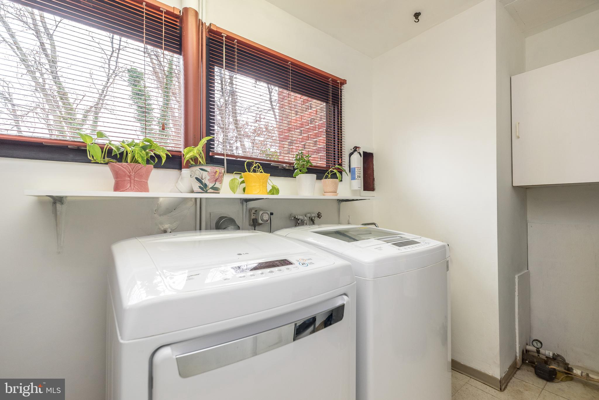 751 Linton Hill Road Newtown, PA 18940 - Photo 20 of 37 Laundry