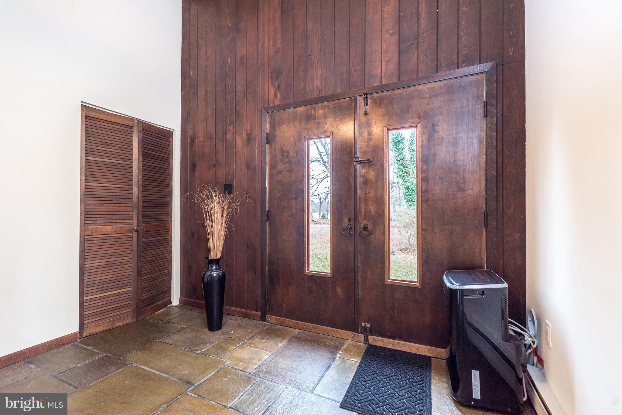 751 Linton Hill Road Newtown, PA 18940 - Photo 5 of 37 Foyer