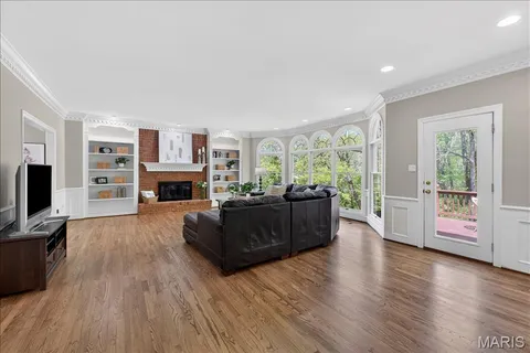 $875,000 | 17601 Burnham Court, Chesterfield, MO 63005