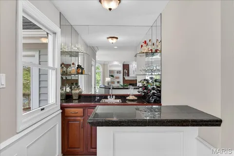 $875,000 | 17601 Burnham Court, Chesterfield, MO 63005