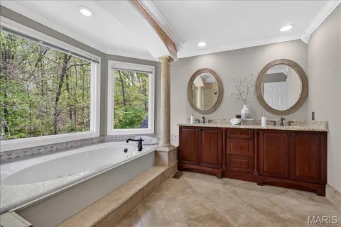 $875,000 | 17601 Burnham Court, Chesterfield, MO 63005