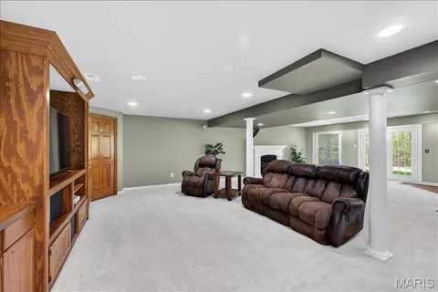$875,000 | 17601 Burnham Court, Chesterfield, MO 63005