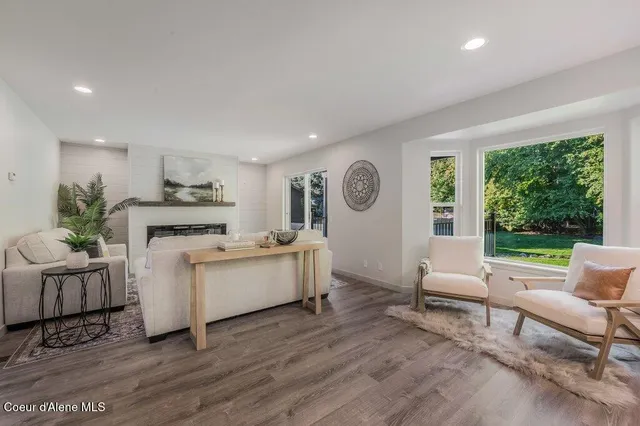 $699,000 | 3089 Lake Forest Drive, Hayden Lake, ID 83835