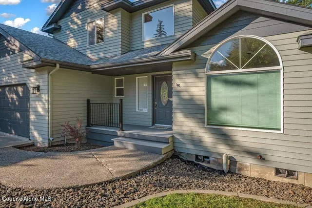 $699,000 | 3089 Lake Forest Drive, Hayden Lake, ID 83835