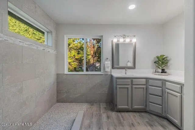 $699,000 | 3089 Lake Forest Drive, Hayden Lake, ID 83835