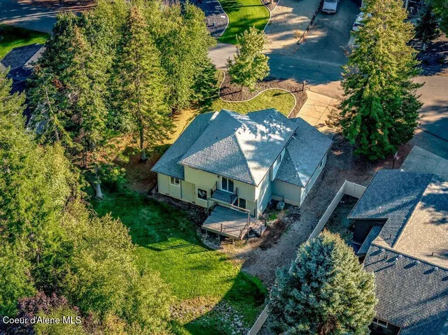 $699,000 | 3089 Lake Forest Drive, Hayden Lake, ID 83835