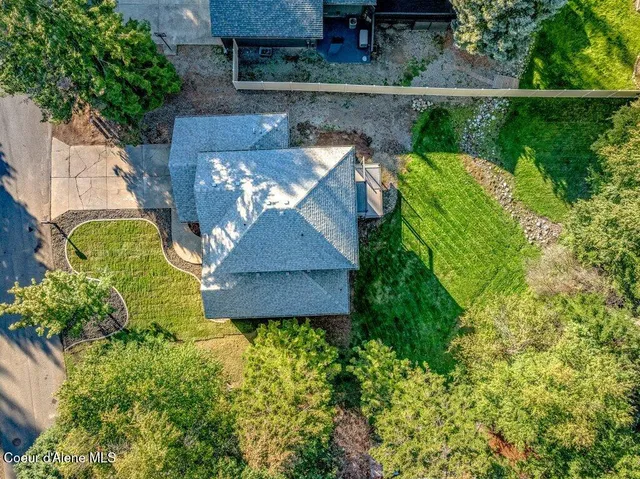 $699,000 | 3089 Lake Forest Drive, Hayden Lake, ID 83835