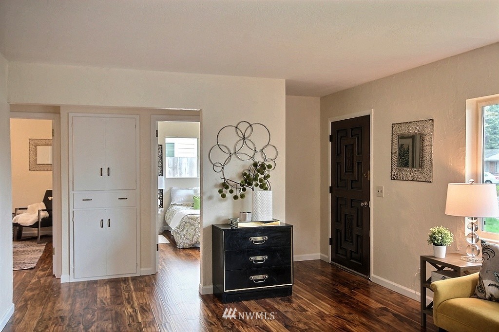 10822 Southeast 192nd Street Renton, WA 98055 - Photo 3 of 21 Gallery Image 3