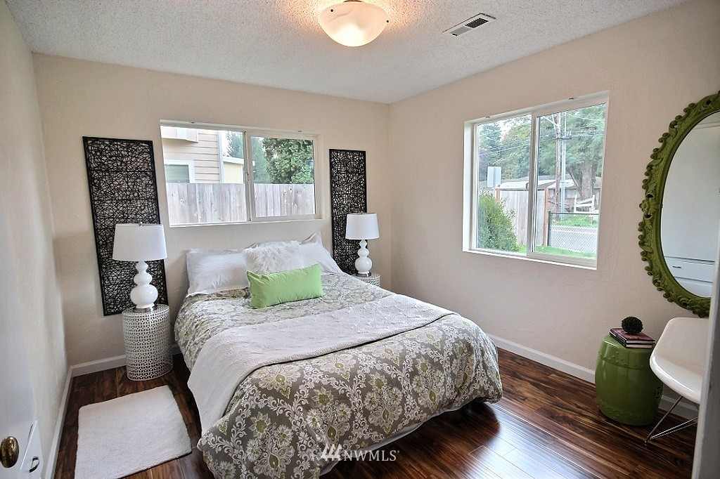 10822 Southeast 192nd Street Renton, WA 98055 - Photo 8 of 21 Gallery Image 8