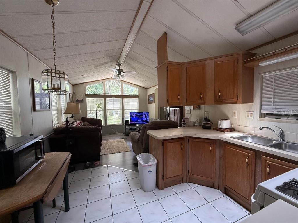 3000 Clarcona Road, Unit 423 Apopka, FL 32703 - Photo 9 of 22