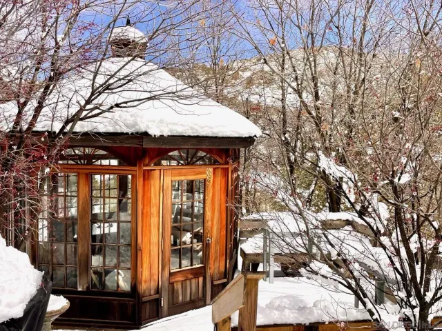 a view of a pathway of the house