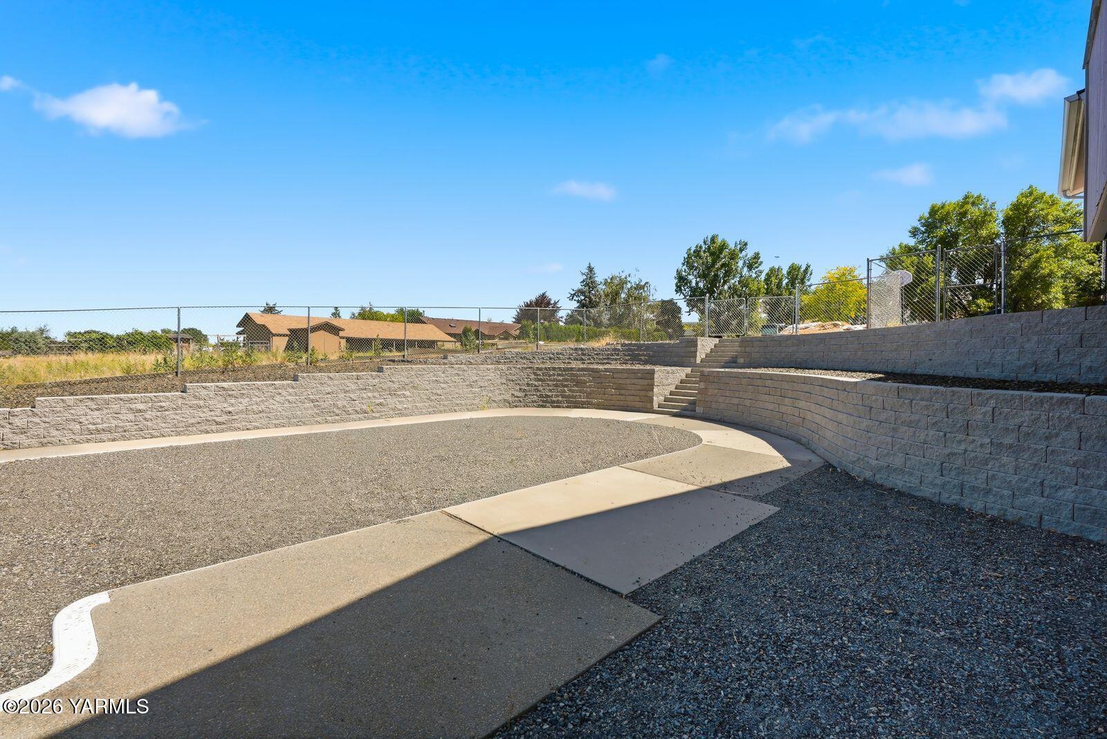 241 Knoll Road Yakima, WA 98908 - Photo 34 of 43 Just Installed Retaining Wall