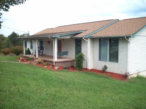 570 Sinking Springs Road Clinton, TN 37716 - Photo 1 of 1 Primary Photo