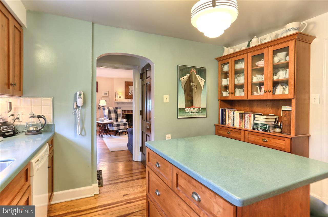 2300 Edgewood Road Harrisburg, PA 17104 - Photo 6 of 25 Gallery Image 6