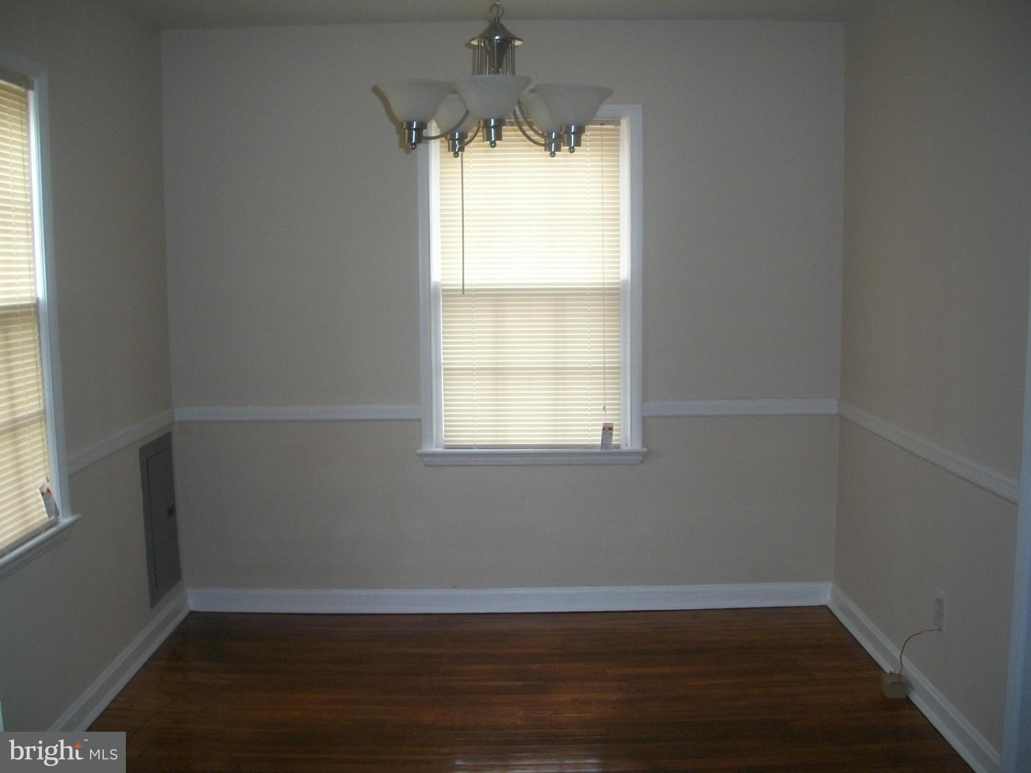 1504 Amherst Road Hyattsville, MD 20783 - Photo 3 of 12 Dining Room