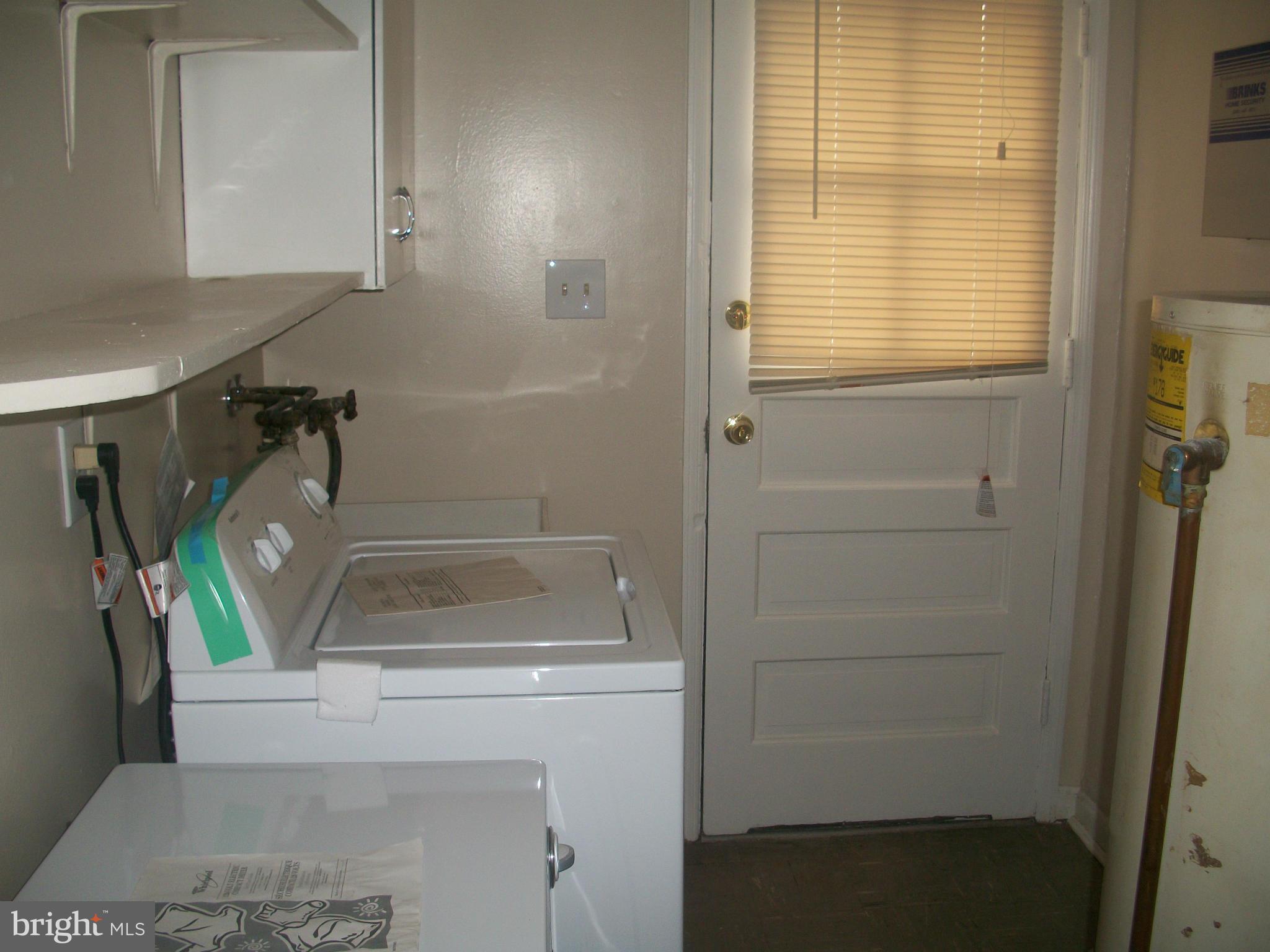 1504 Amherst Road Hyattsville, MD 20783 - Photo 6 of 12 Interior (General)