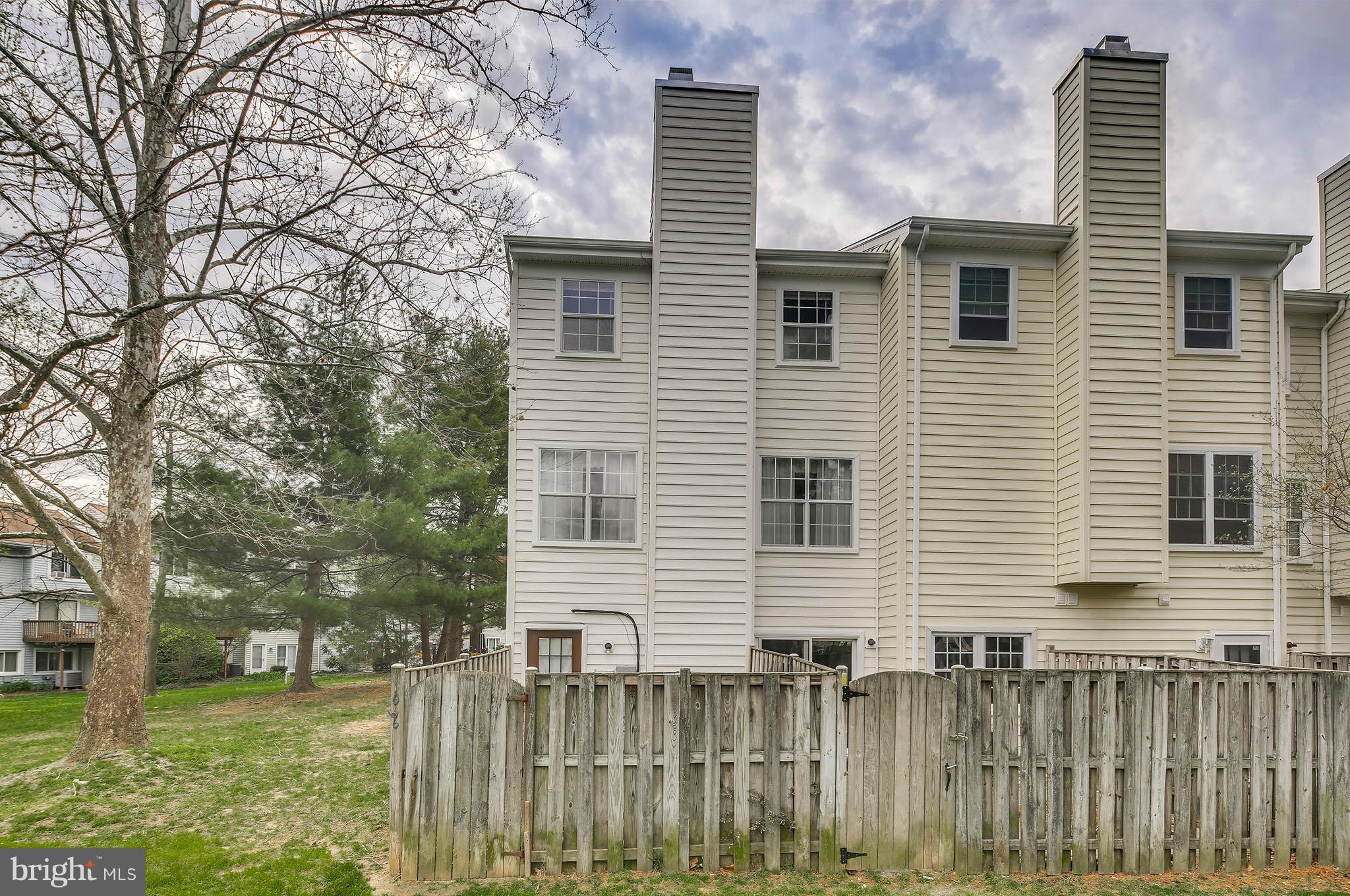 1666 Ridgely Court Crofton, MD 21114 - Photo 21 of 24 Exterior (Rear)